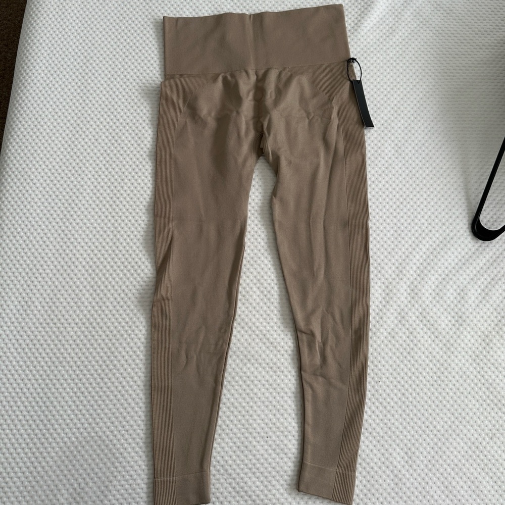 NWT SET Active Sculptflex Leggings